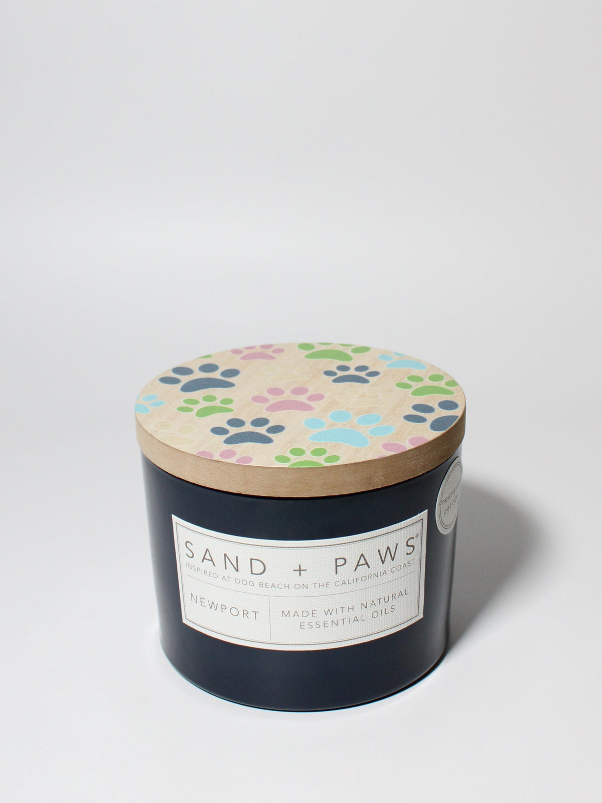 Scented Sand + Paws Newport 12 oz scented candle