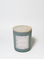 Scented Ocean & Driftwood 10 oz scented candle