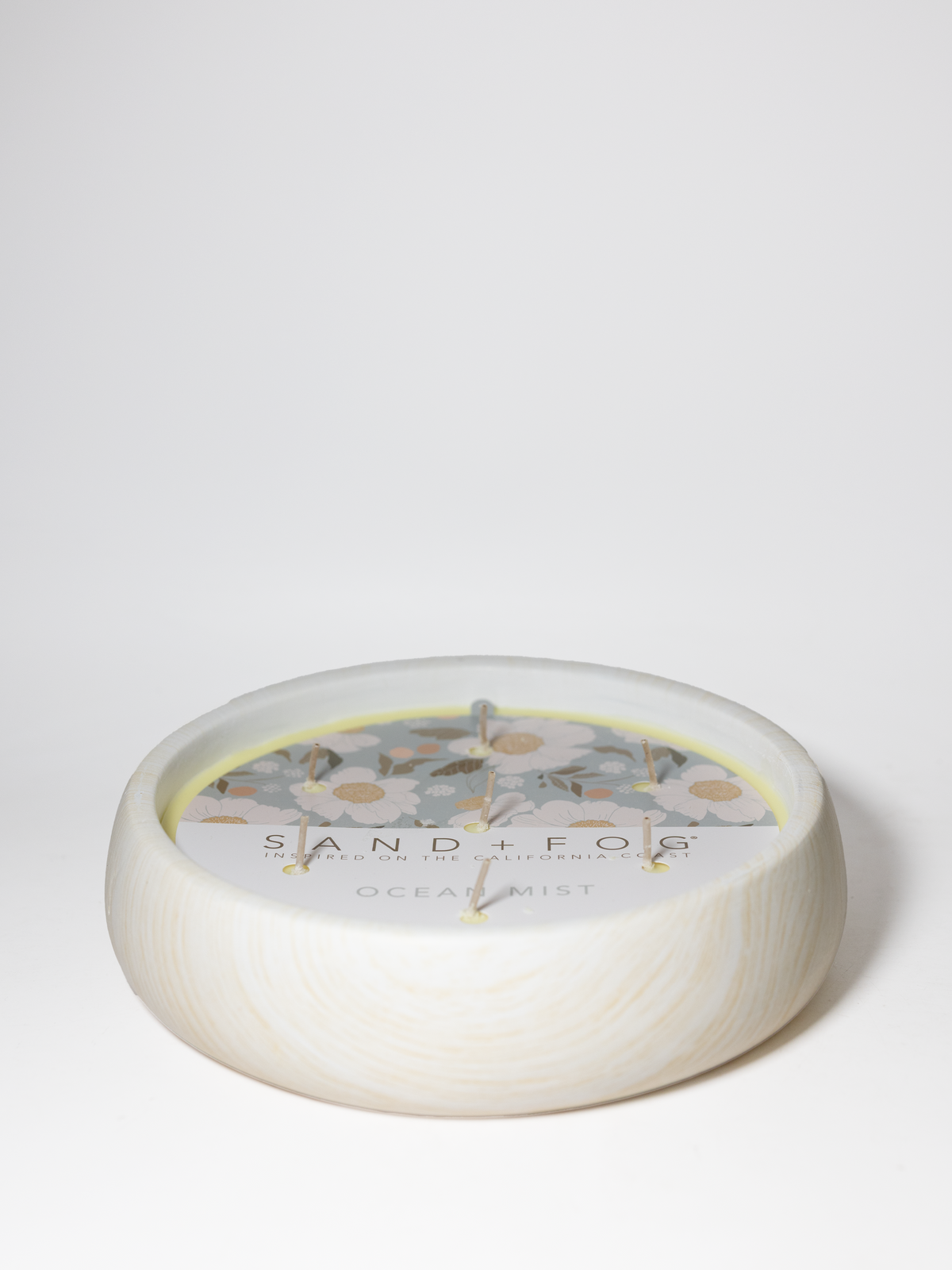 Scented Ocean Mist 27 oz scented candle