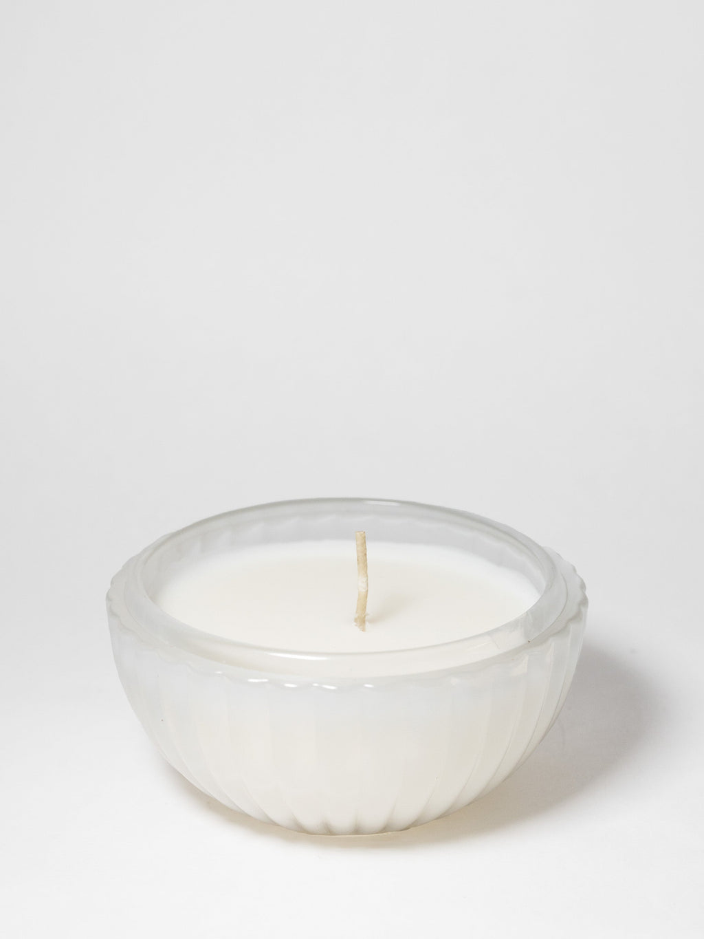 Scented Winter White 6 oz scented candle