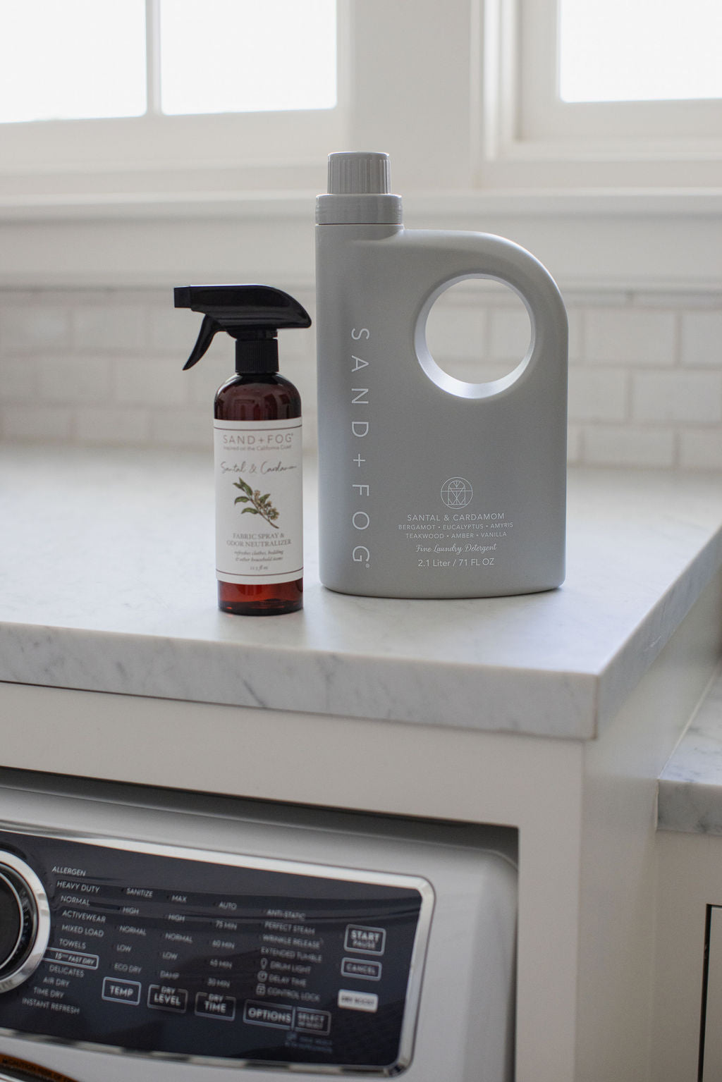 Effective Santal & Cardamom 71 oz Laundry Detergent