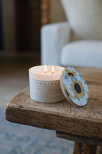 Scented Lychee & Currant 12 oz scented candle