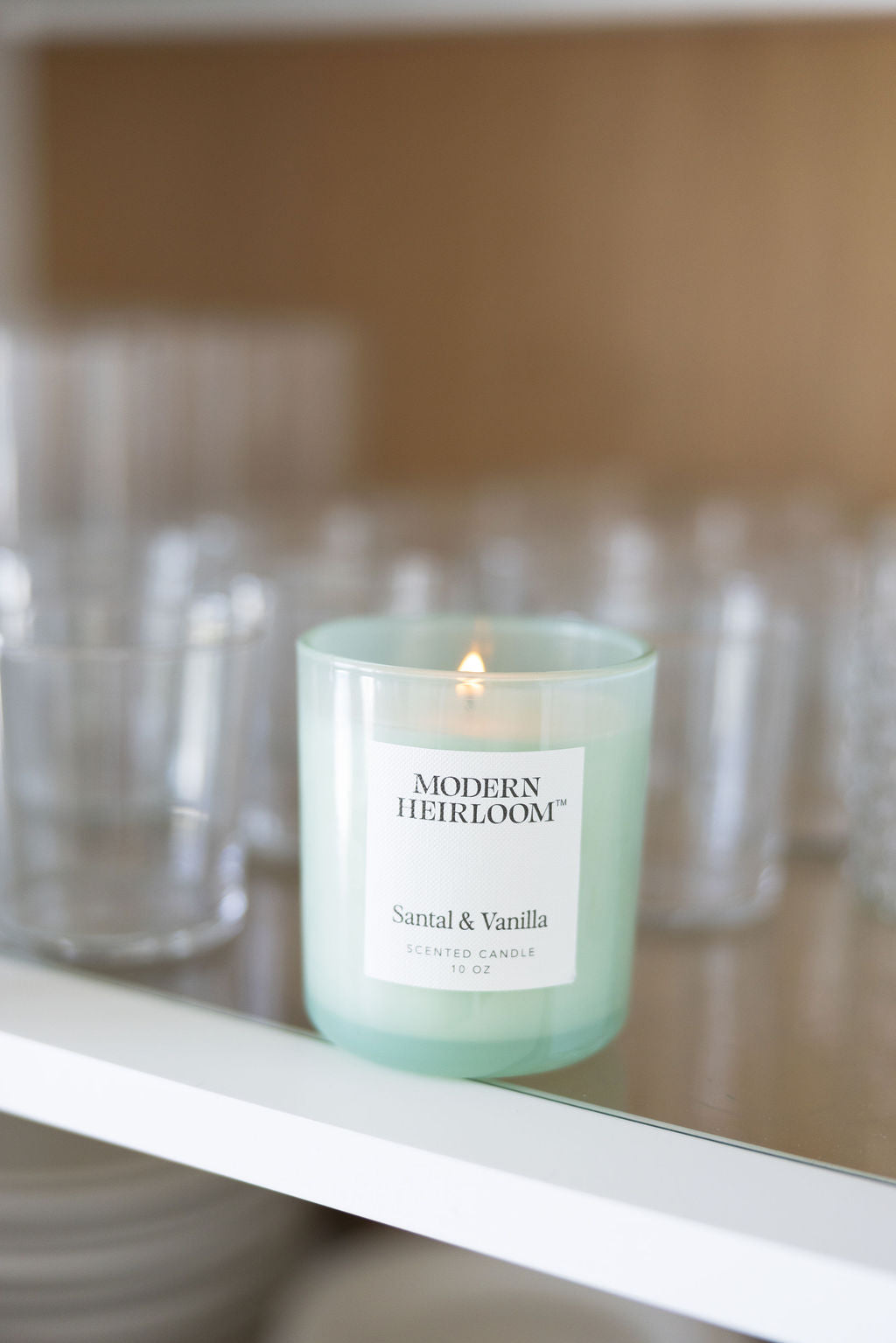 Scented Santal & Vanilla 10 oz scented candle
