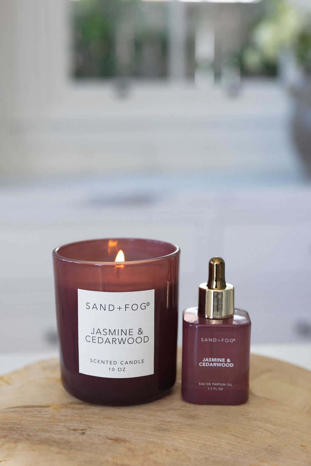 Scented Jasmine & Cedarwood 10 oz scented candle