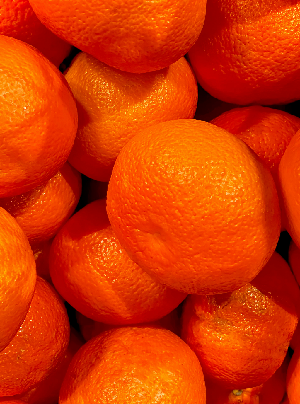 Scented Mango & Sweet Tangerine 10 oz scented candle