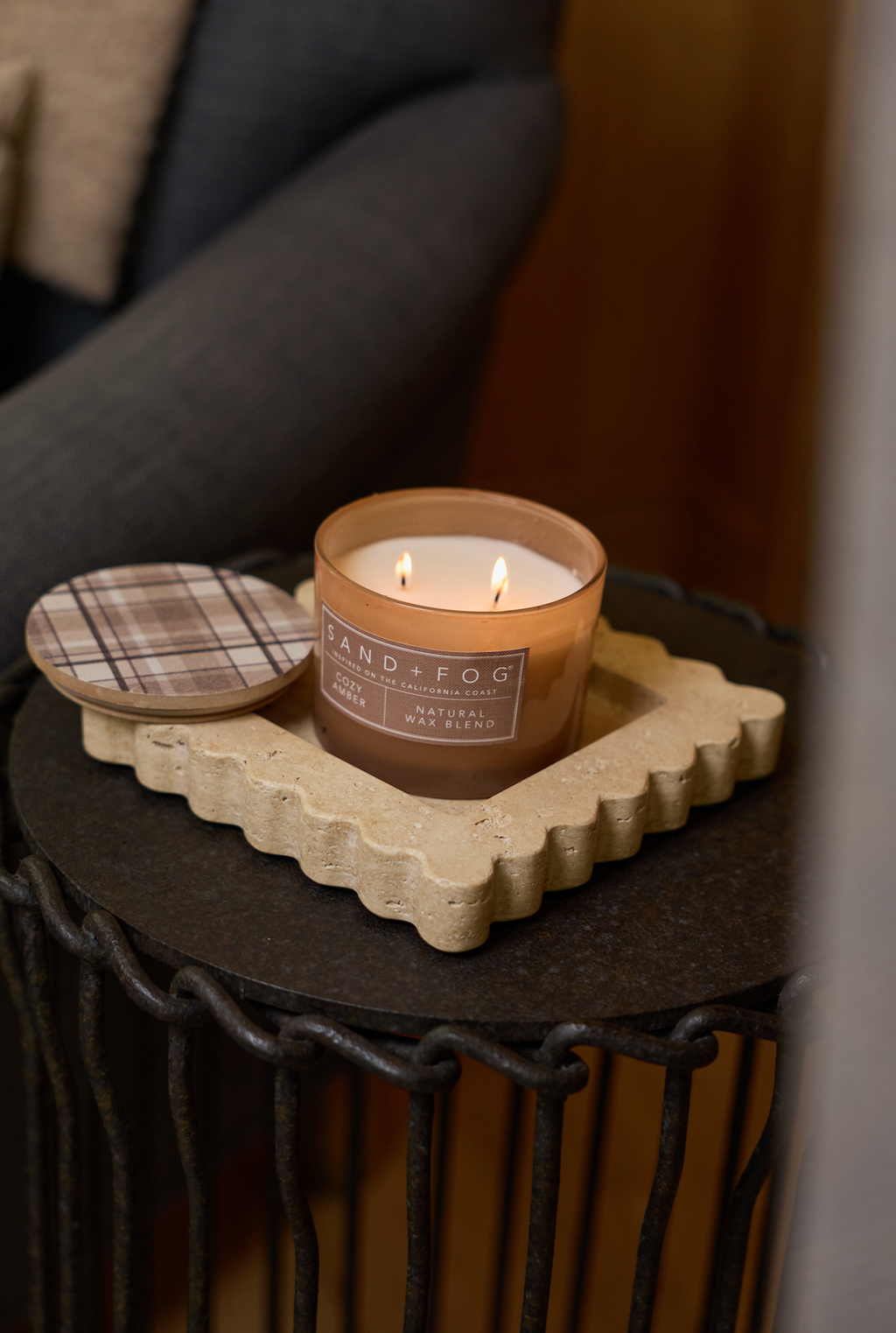 Scented Cozy Amber 12 oz scented candle